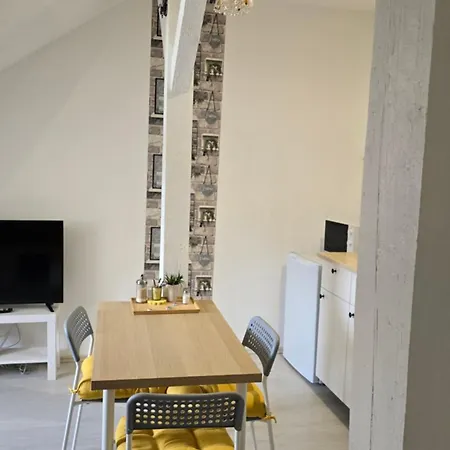 - Cafe Princ Pod Hradem, Klima, Wifi * Sternberk