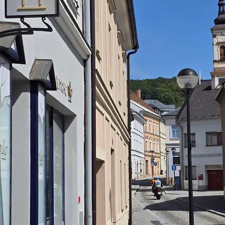 Daire - Cafe Princ Pod Hradem, Klima, Wifi *