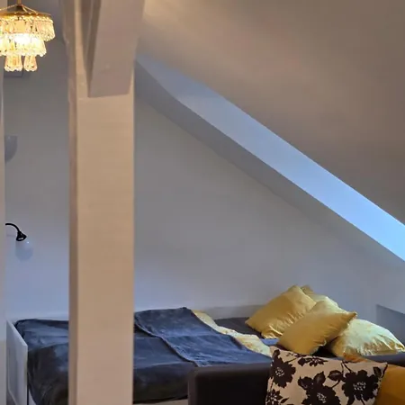 - Cafe Princ Pod Hradem, Klima, Wifi Apartment