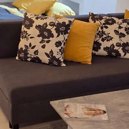 - Café Princ Pod Hradem, Klima, Wifi Appartamento Šternberk